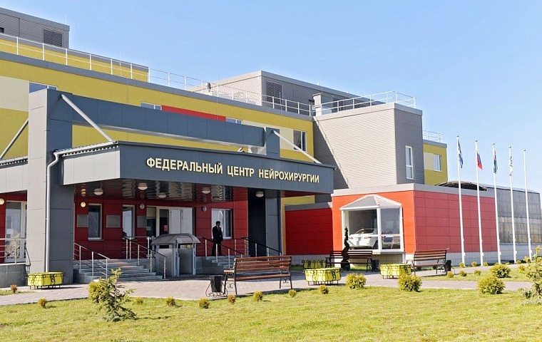 Тюменские нейрохирурги удалили опухоль у первого пациента из Крыма