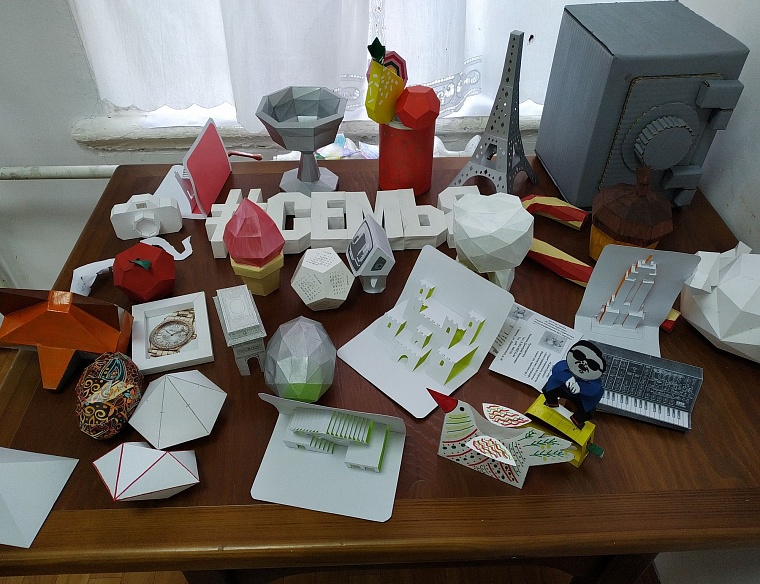 Тюменский велобайкер обучает детей конструированию