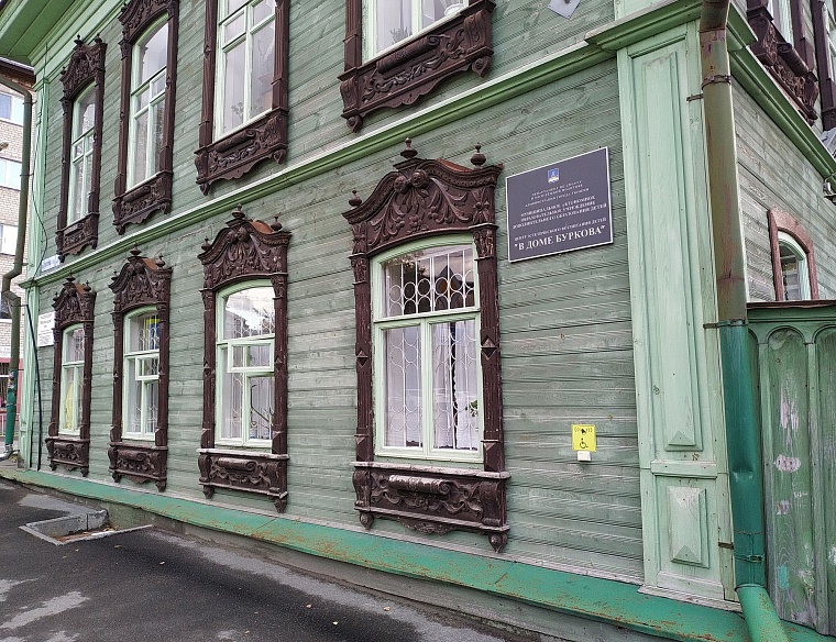 Тюменский велобайкер обучает детей конструированию