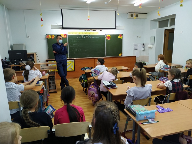 Главное оружие ребенка - крик! В тюменских школах прошли уроки безопасности