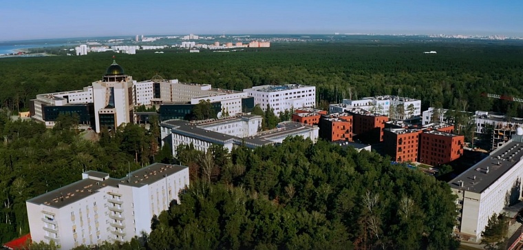 На берегу — кампус: какие студенческие городки находятся у воды