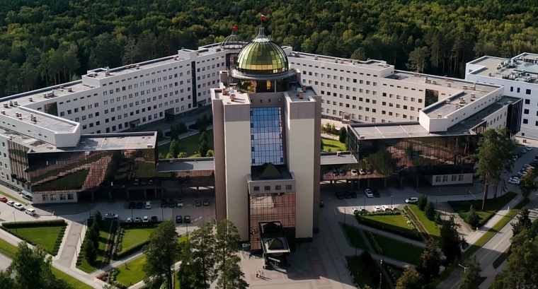 На берегу — кампус: какие студенческие городки находятся у воды