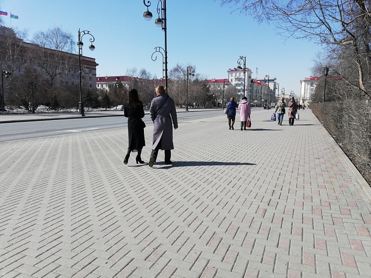 Врач объяснила, почему в период смены сезона высок риск простудиться