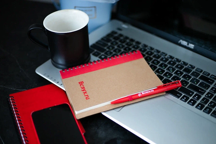 Хакеры попытались накрутить ботов в Telegram-канале "Вслух.ру"