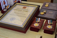 Владимир Якушев вручил награды выдающимся землякам