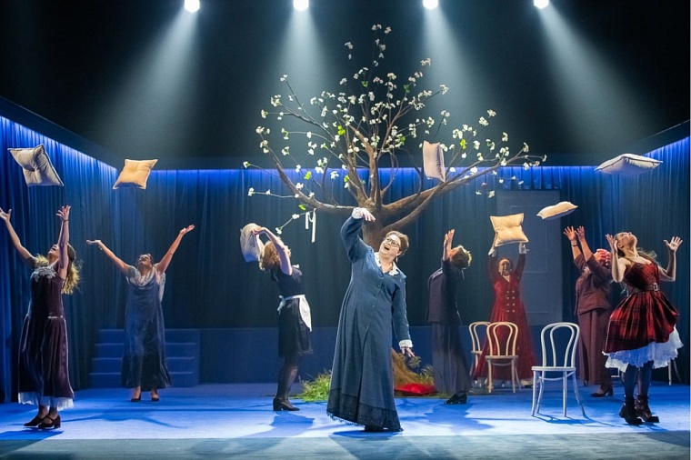 В Тюменском драмтеатре покажут спектакли, адаптированные для слабовидящих зрителей