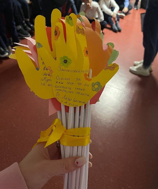 Тюменские школьники побывали в телевизионном закулисье