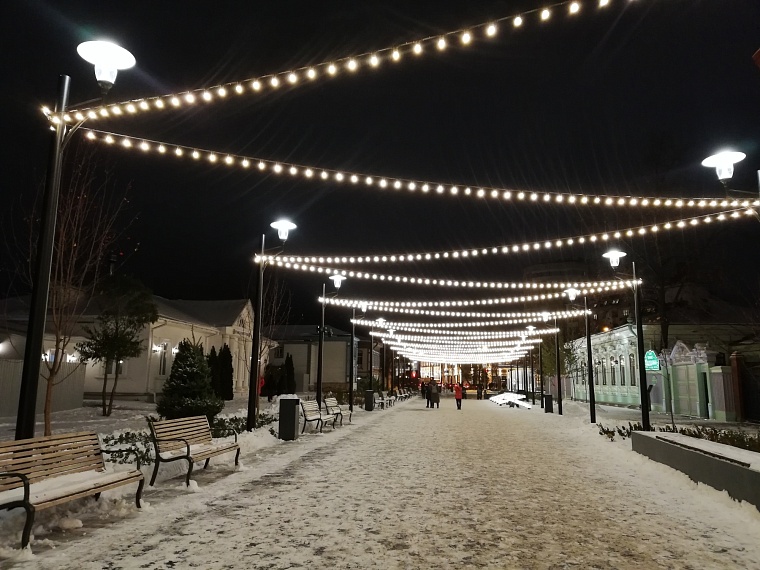 Тюменцам запретили запускать фейерверки на пешеходной улице Дзержинского