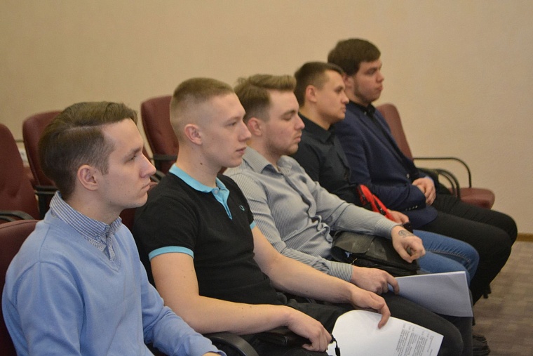 Тюменские стройотряды три года бьются за оплату своего труда