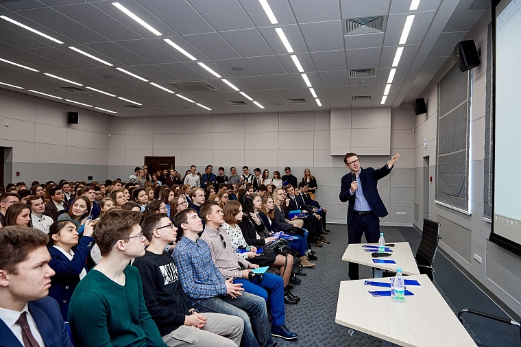 У талантливых абитуриентов Урала появилась альтернатива престижным московским университетам