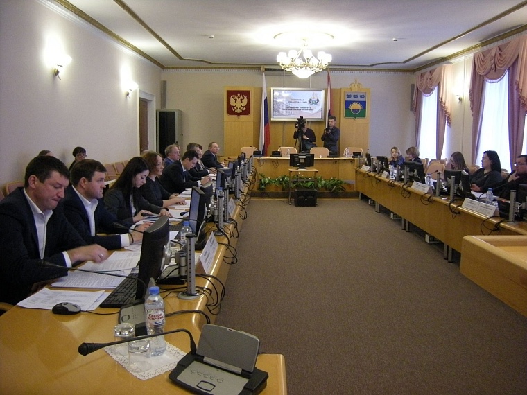 Депутаты облдумы поддержали инициативу о принудительном обследовании детей ВИЧ-инфицированных