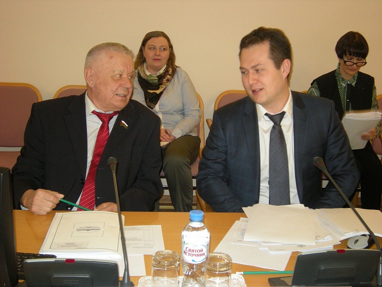 Депутаты облдумы поддержали инициативу о принудительном обследовании детей ВИЧ-инфицированных