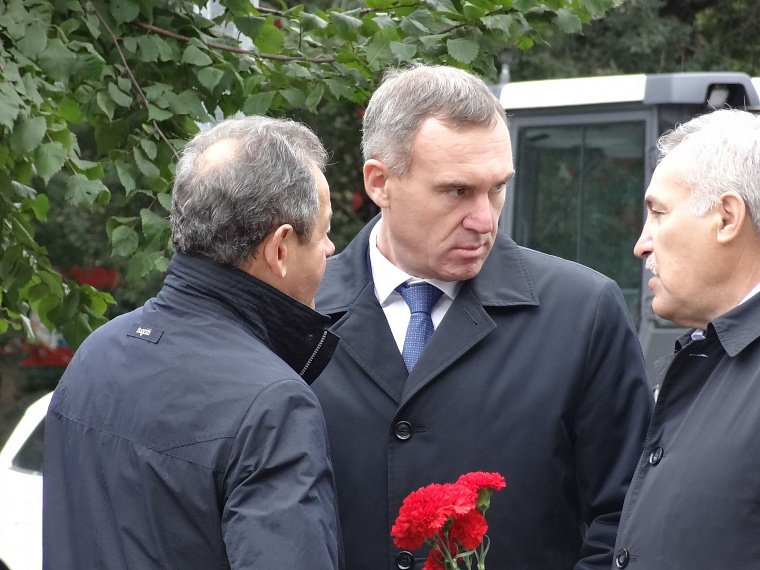 В Тюмени открыли памятник Герою Советского Союза Дмитрию Карбышеву