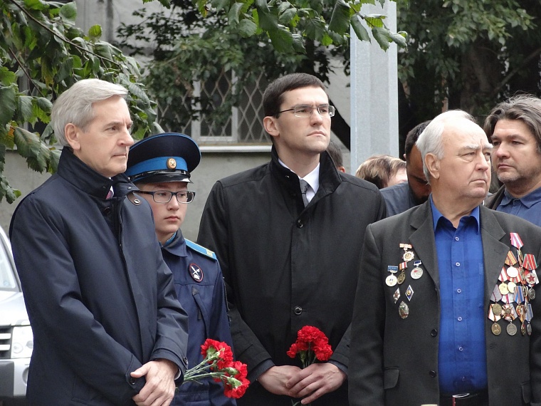 В Тюмени открыли памятник Герою Советского Союза Дмитрию Карбышеву