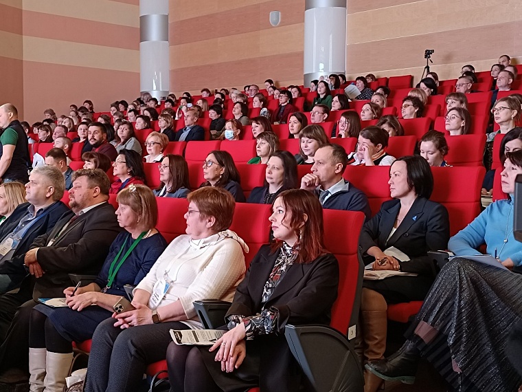 В Тюмени обсуждают новые подходы к реабилитации участников СВО