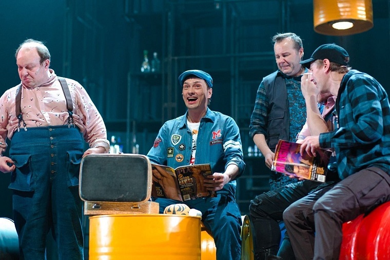 Афиша на уик-энд: обмен книгами, выставка овчарок и йога в парке