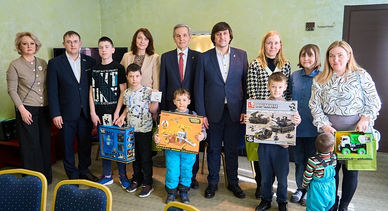 Семьи участников СВО в Тобольске не остаются без поддержки