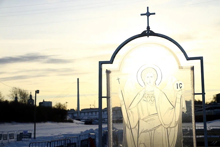 Испытано на себе: как окунаться в крещенскую купель