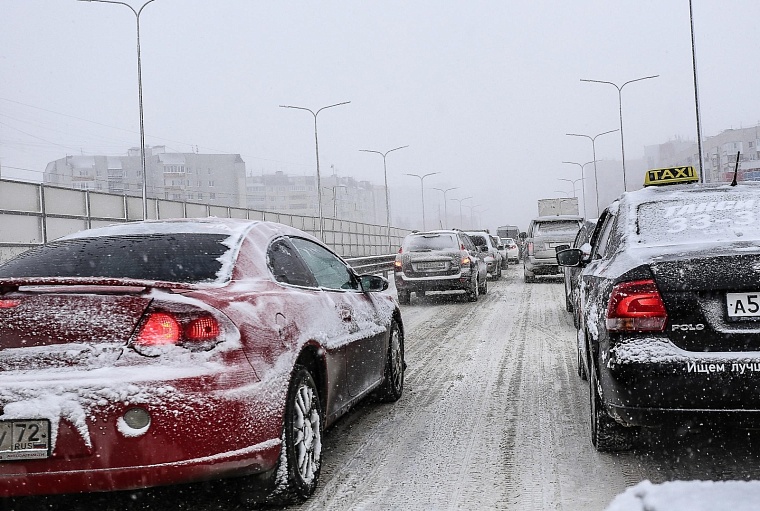 В Тюменской области 12 февраля прогнозируется снег, метель и сильный ветер