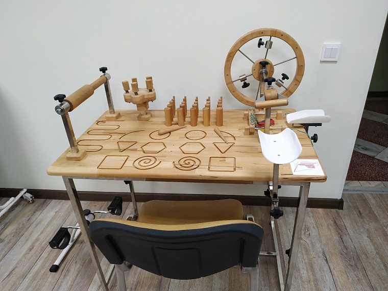 В тюменском "Градостроителе" пациентов ставят на ноги с помощью антигравитации