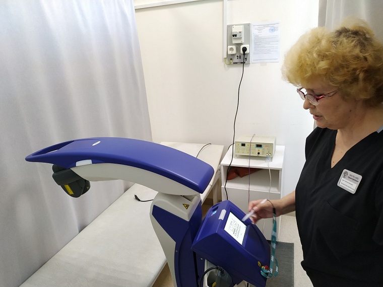 В тюменском "Градостроителе" пациентов ставят на ноги с помощью антигравитации