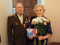 Ольга Швецова поздравила тюменских ветеранов с наступающим Днем Победы