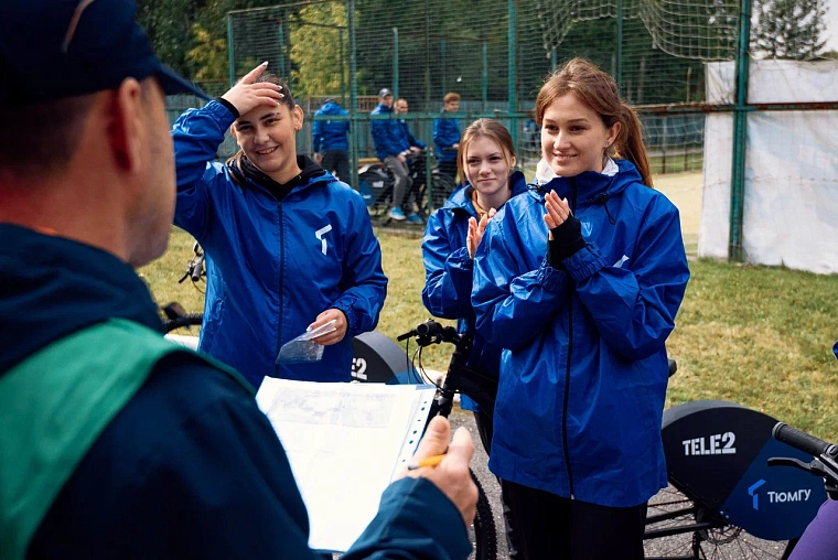 Оператор мобильной связи Tele2 подарил спортивные велосипеды Тюменскому государственному университету