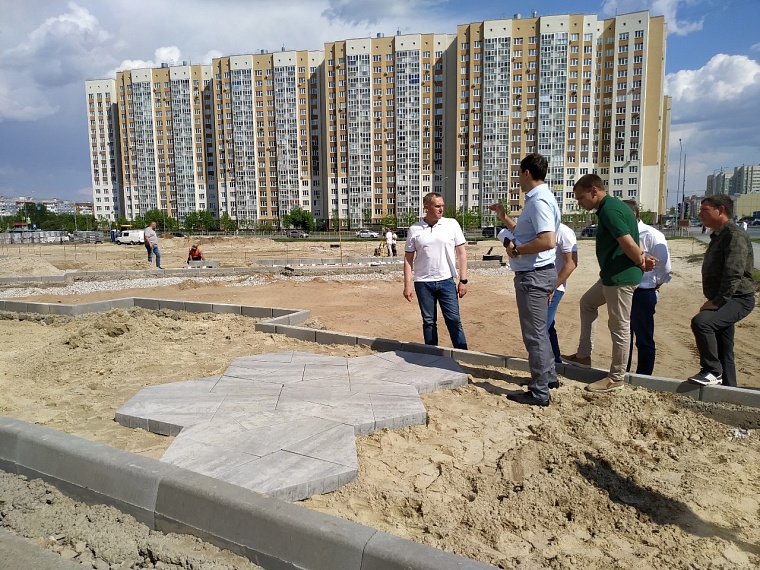 В новом тюменском сквере Равновесия высадят более 300 деревьев