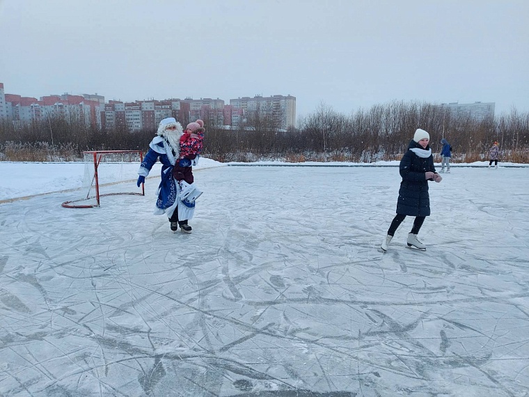 Торжественное открытие катка в Матмасах. Фото: группа ВК 