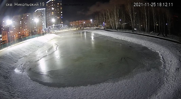 Так начинали заливать каток в сквере Никольском. Фото: группа ВК 