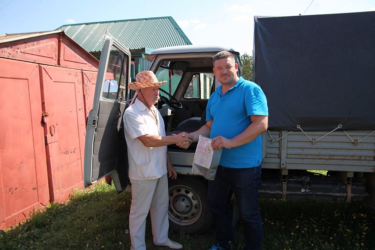 Пенсионер из Заводоуковска отправил на СВО свой УАЗ