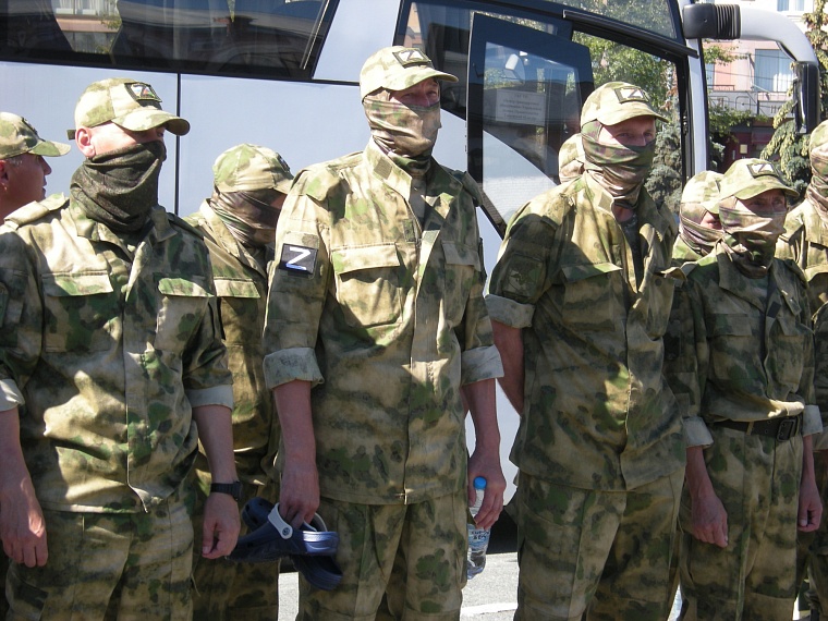 Медицина, жилье, подъемные: какие льготы предусмотрены для военнослужащих по контракту