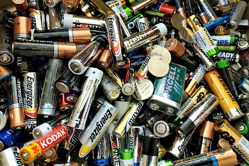 Тюмень первой из 20 городов включилась в экологическую акцию по сбору батареек