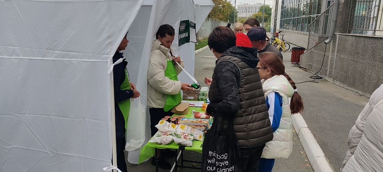 Тюменцы активно покупают продукты на ярмарках фестиваля «Тюменская осень»