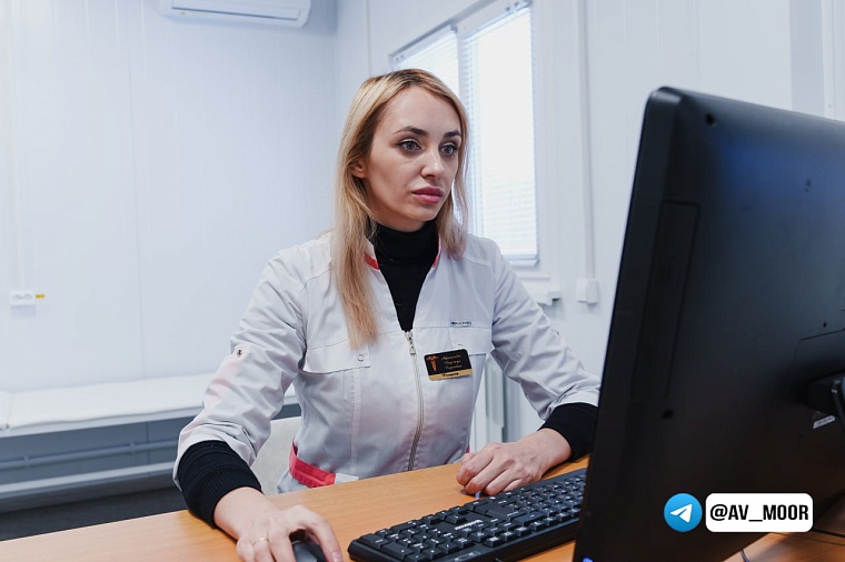 Александр Моор рассказал об условиях для медицинских работников, созданных в тюменском селе