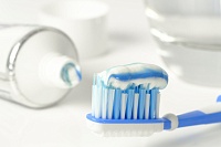 Зубная паста нейтрализует COVID-19? Комментарий вирусолога