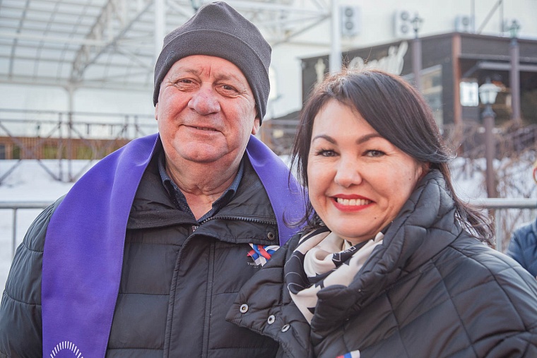 Крым – наш. В Тюмени прошел форум-концерт, посвященный 10-летию воссоединения. Фоторепортаж