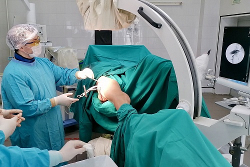 Тобольские травматологи совершенствуют свои хирургические навыки