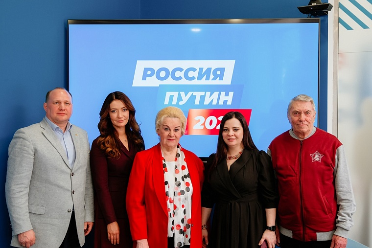 От "Парада Победителей" - к "Бессмертному полку": тюменцам напомнили историю акции