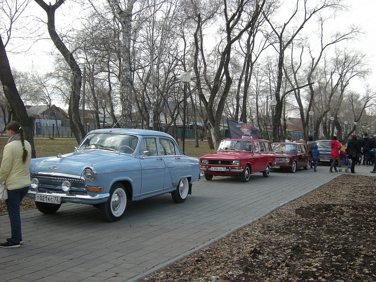 В Комсомольском сквере вспоминали тех, кто ковал Победу на фронте и в тылу
