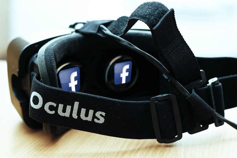 Facebook уходит в виртуальную реальность: мнение эксперта