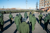 Военнослужащих и волонтеров россияне назвали в числе представителей самых благородных профессий