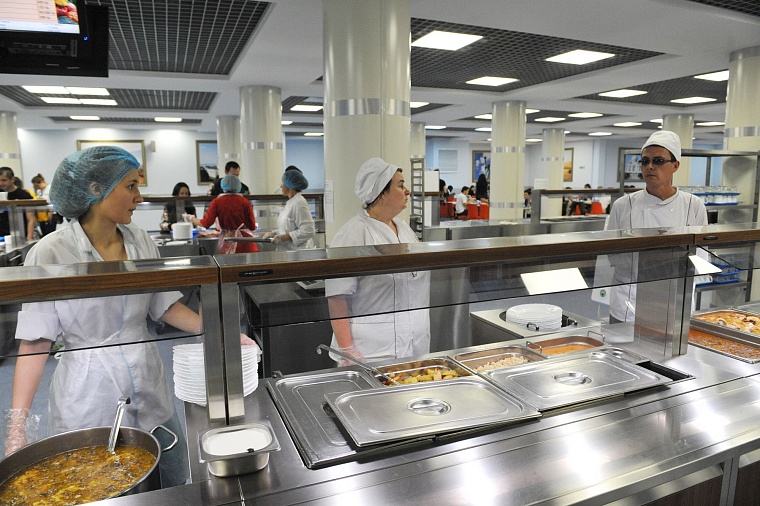 Якушев, Холманских и Поспелов пообщались с участниками форума «Утро-2015»