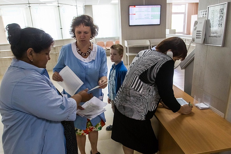 Главный специалист по профилактике Минздрава России проинспектировал тюменскую поликлинику