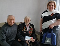 В Тобольске поздравления губернатора и подарочные наборы получили 214 ветеранов Великой Отечественной войны