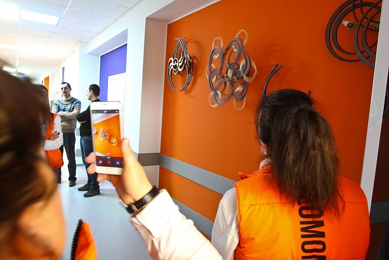 Талантливых школьников со всей России в Тюмени умоют нефтью