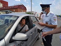 В Тюмени проверили 500 таксистов, выявили 195 нарушений ПДД