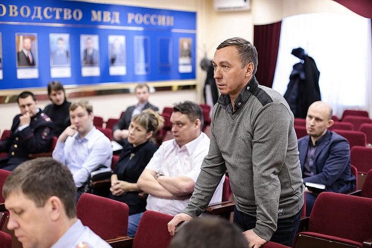 Мошенники Тюмени облюбовали Интернет и сотовую связь