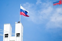 Над тюменским мостом Влюбленных поднимут российский флаг