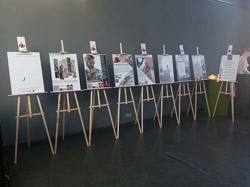 Тюменские студенты открыли социальную фотовыставку